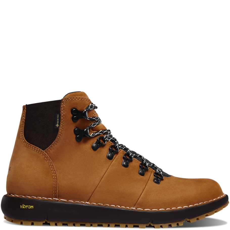 Vertigo 917 Roasted Pecan Danner