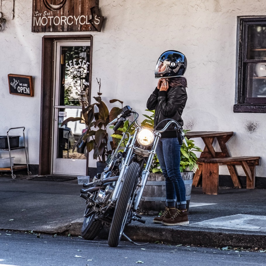 Women's Bull Run Moc Toe 6 Brown Steel Toe Danner