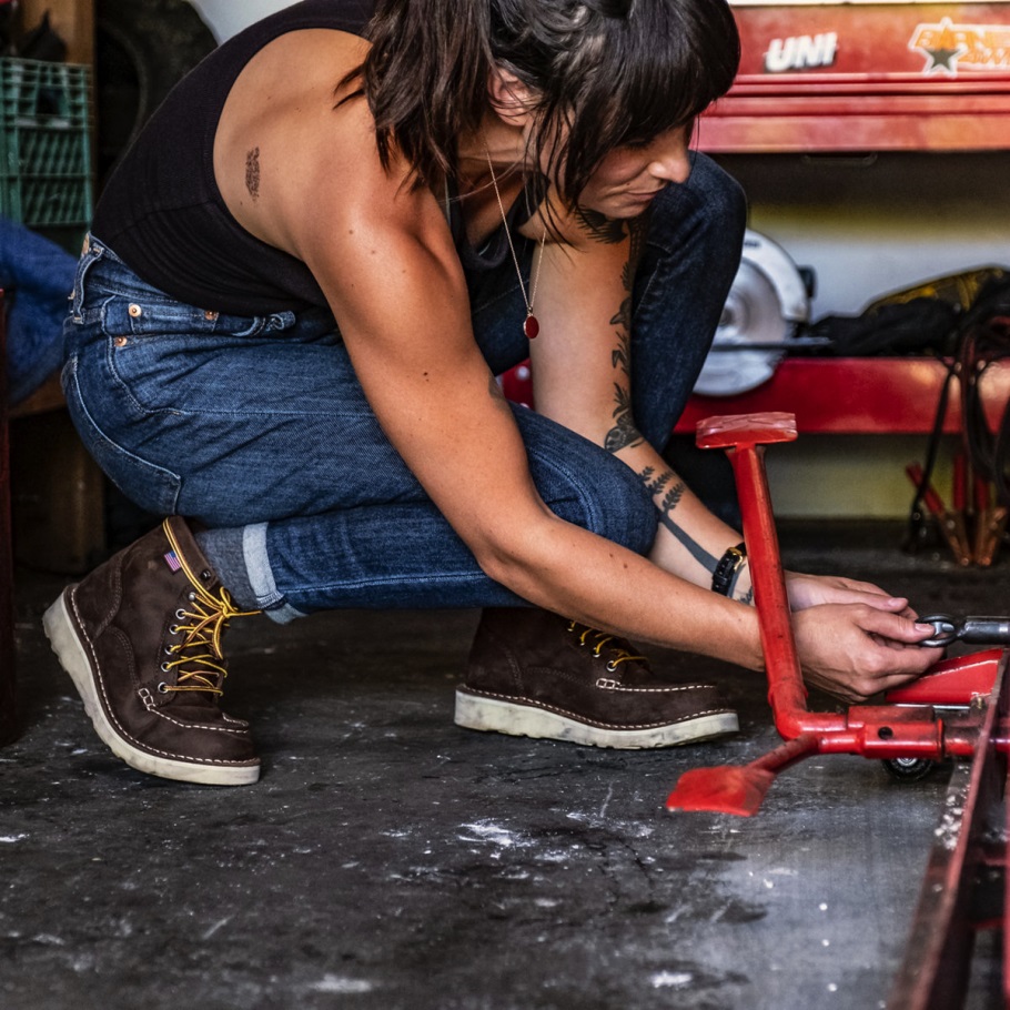 Women's Bull Run Moc Toe 6 Brown Steel Toe Danner